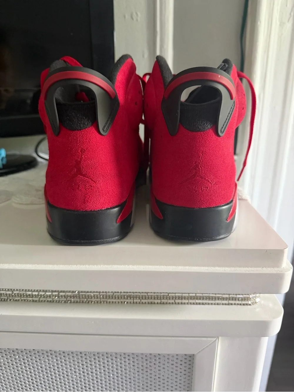 Jordan bold red